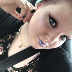 Meet your Posher, Ramona